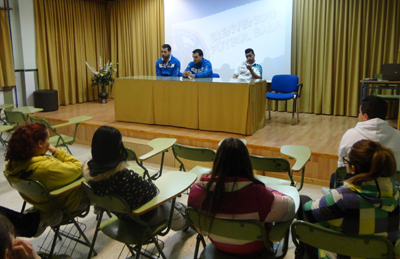 Nueva jornada de formación a cargo de los jugadores del Oxipharma