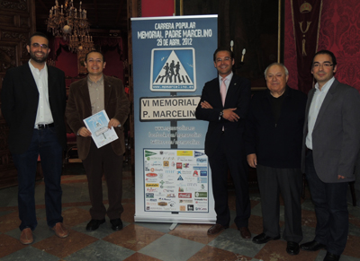 Egea y Granados, con los miembros del colegio Agustinos