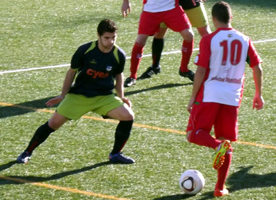 El lojeño Toni presiona a Toni (CASTILLO)
