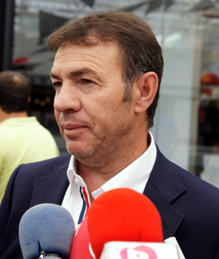 Abel Resino atiende a los medios en Serrallo Plaza (VELASCO)