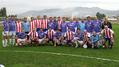 Los veteranos del Granada siempre volcados con causas solidarias