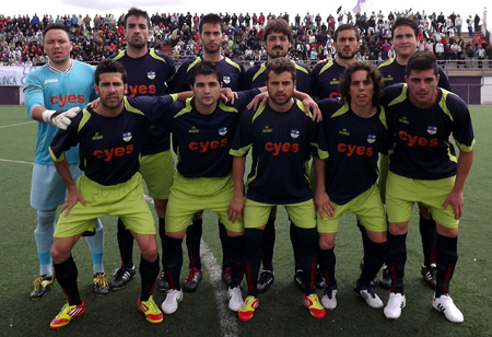 Once inicial del conjunto lojeño en su visita a tierras pucelanas (CASTILLO)