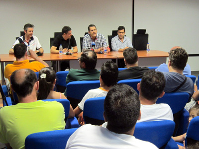Reunión con los aficionados del Loja