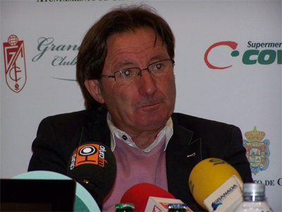 Anquela visitó con el Alcorcón la sala de prensa de Los Cármenes (GRJ)