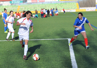 El fútbom femenino se abre paso en la comarca