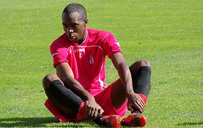 Nyom durante un entrenamiento con el Granada la pasada temporada