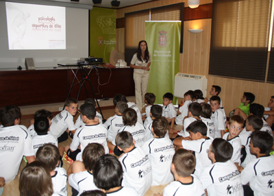 Los participantes recibieron una interesante charla sobre la psicología del deporte