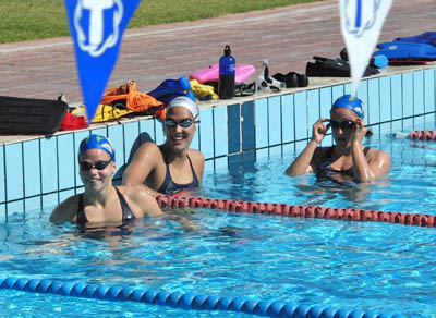La piscina de Fuentenueva sirve como base de los entrenamientos