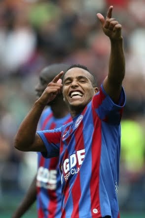 El Arabi, más cerca de la entidad rojiblanca