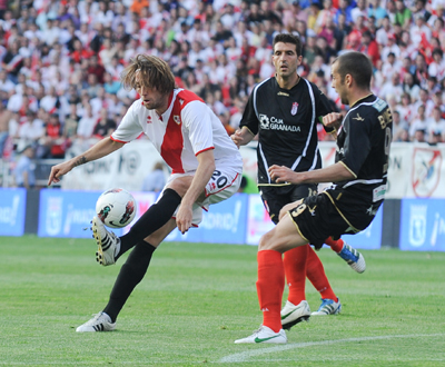 Rayo y Granada se vuelven a ver las caras en el primer partido de liga (BALDO)