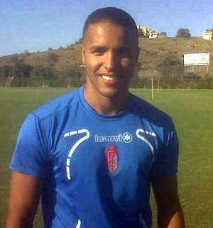 El-Arabi ya luce de rojiblanco (GRJ)