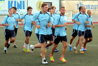 Primera sesión de trabajo para los jugadores del Loja (CASTILLO)