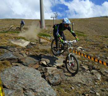 La emoción del descenso llega a Sierra Nevada