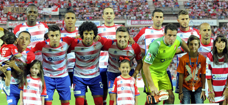 El Granada lucirá estrenará el logo en Madrid (BALDOMERO)