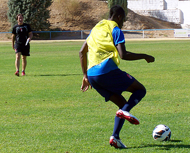 Allam Nyom en el entrenamiento de esta mañana en Maracena (GRJ)