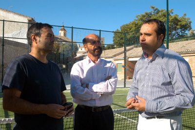 Francisco Rodríguez visitando las nuevas instalaciones