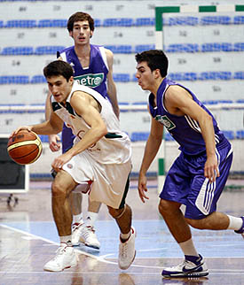 Una acción del encuentro (CBGRANADA.COM)