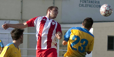 La Zubia se mantiene en lo más alto de la clasificación (ARCHIVO)