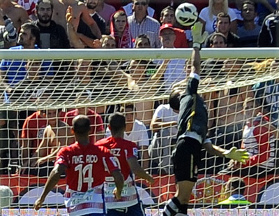 Toño realizó un gran partido ante el conjunto gallego (BALDOMERO)