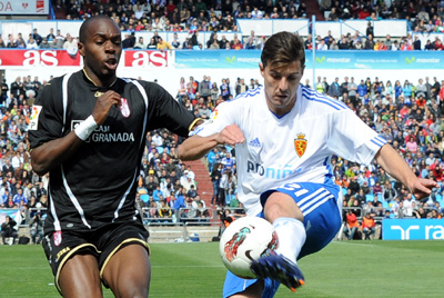 Nyom pelea por un balón (BALDOMERO)