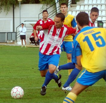 El Arenas de Armilla gana en su partido contra el Huétor Tájar B (LÁZARO)