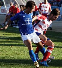 Lance de un choque entre el Maracena y el Granada B (QUESADA)