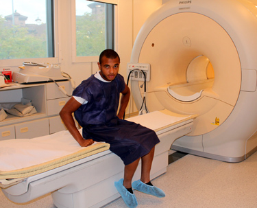 Brahimi en el Centro de Diagnóstico de Granada (GRJ)