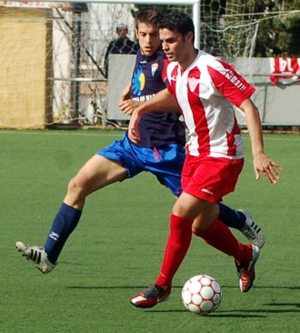 El Atlético La Zubia no pasó del empate frente al C.D. Roquetas