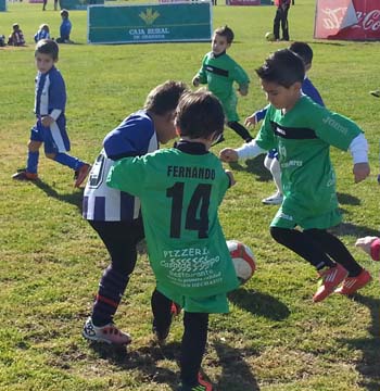 Los más pequeños disfrutaron de una jornada de deporte