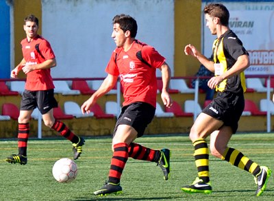 El Cúllar Vega consigue un importante triungo frente al Berja (BALDOMERO)