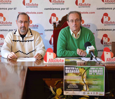 Miguel Martínez, delegado FAP, junto a Nicolás Martín, concejal deportes Albolote