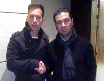 Migue García le estrecha la mano a Cordero (GRJ)