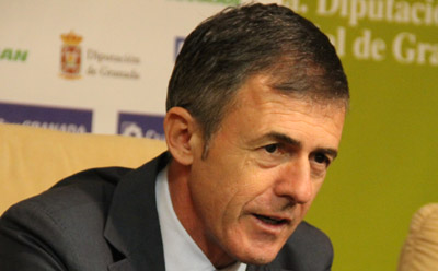 Lucas Alcaraz durante su presentación como entrenador del Granada