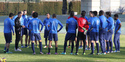 Alcaraz se dirige a sus nuevos jugadores 