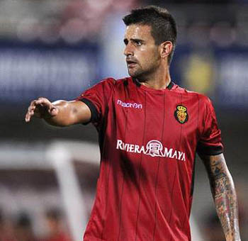 Javi Márquez quiere conseguir puntuar en Los Cármenes