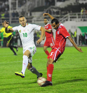 Yebda defendiendo los colores de Argelia
