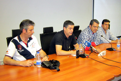 Integrantes de la directiva del Loja 