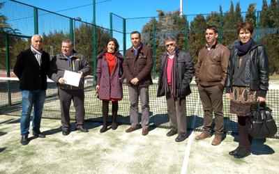 Acto de recepción de la pista de pádel en Alhendín 