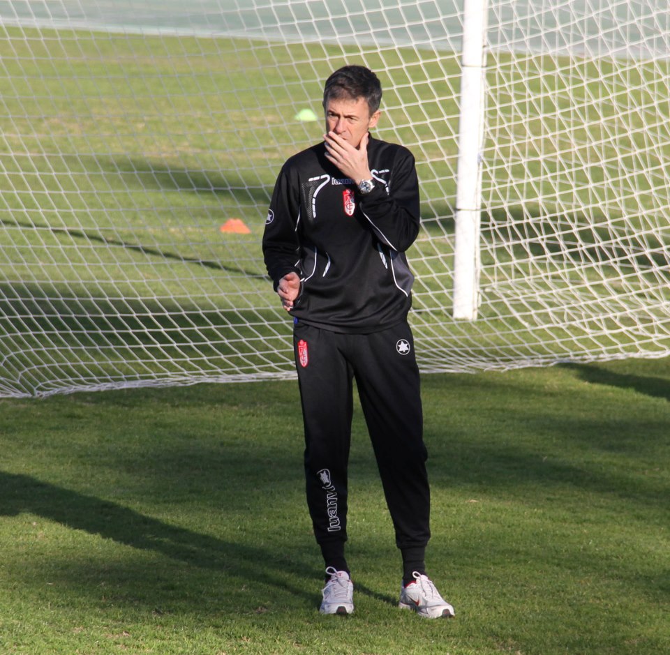 Alcaraz, en un entrenamiento del Granada (AZCOYTIA)