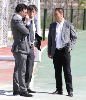 Pina, Pozzo y Cordero dialogan durante el entrenamiento (GRJ)