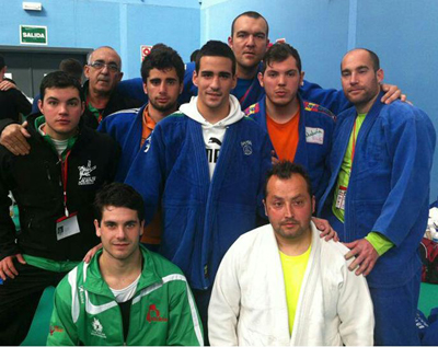Los integrantes del Club de Judo Chinchilla 