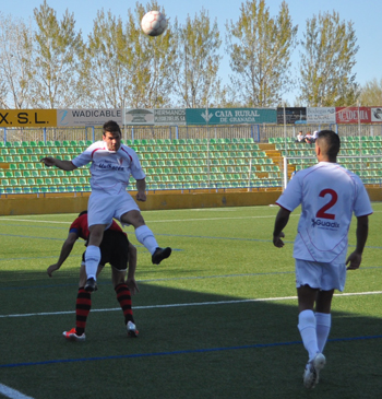  Dani Tejada salta con Velarde y Cámara