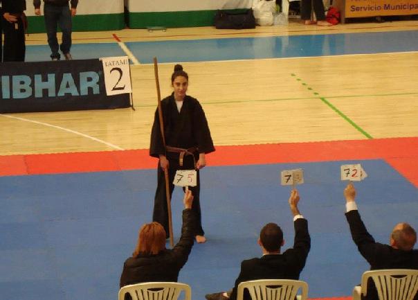 Anaís tras su actuación en una de sus especialidades sobre el tatami