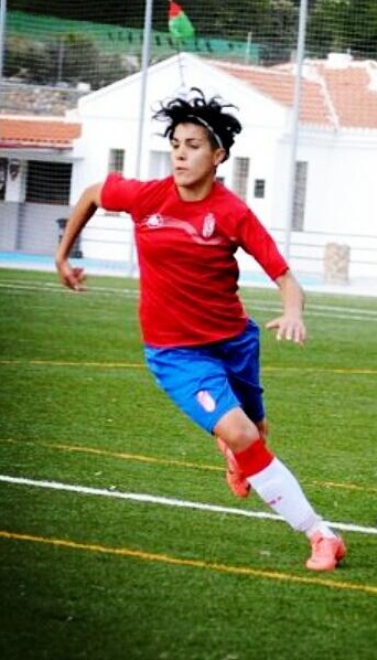 La delantero granadina ve clave ir paso a paso