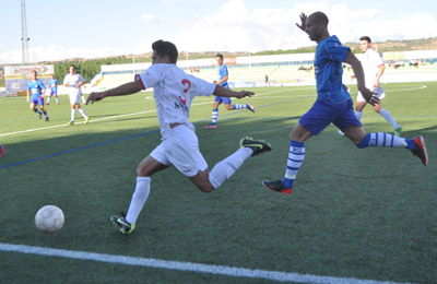El Guadix toma ventaja 