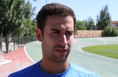 íñigo López espera seguir en el Granada CF (GRJ)