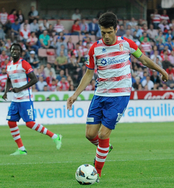 Lucena jugó ante el Getafe sus últimos minutos con el Granada (BALDOMERO)