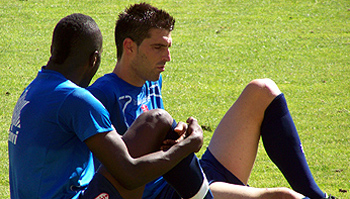 Lucena durante un entrenamiento con el Granada 