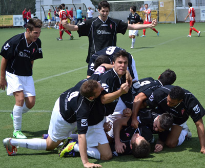 Los jugadores del Guadix celebran un gol 