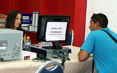 Un aficionado durante el periodo de abono del pasado año 